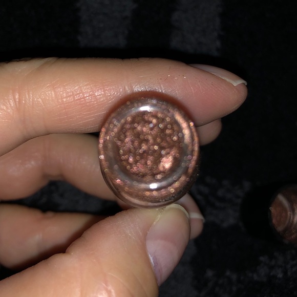 2/$16 MAC Cosmetics Pigment in Coco Beach (Mini) - Picture 9 of 10